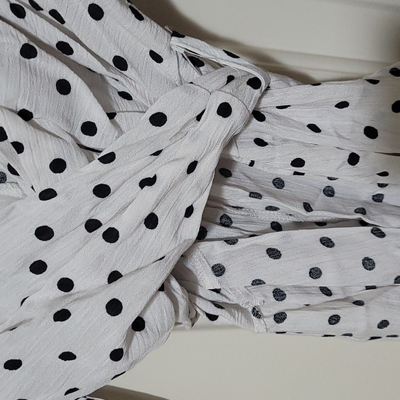 Kimono sleeve wrap top NWOT - Picture 4 of 5